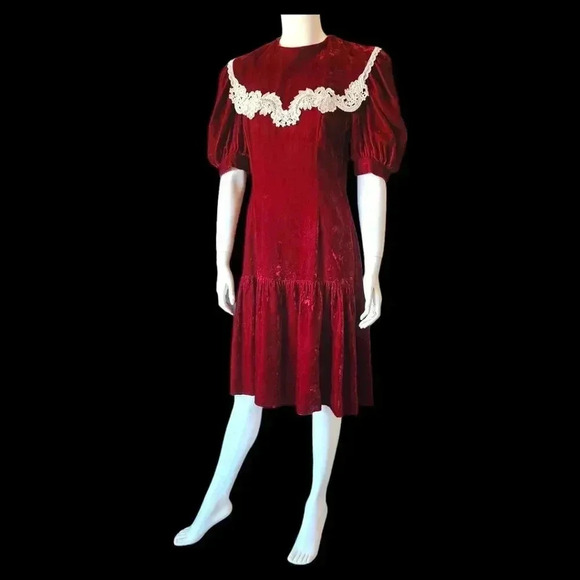 VINTAGE 80s Gunne Sax Red Velvet & Lace Midi Party Dress M - Picture 2 of 15